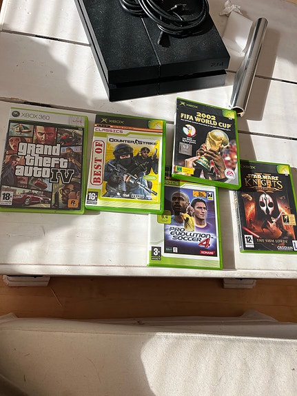 Xbox pelipaketti GTA IV, Counter-Strike, FIFA ym.
