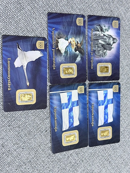 5 kpl Suomen juhla-aiheisia kultakortteja