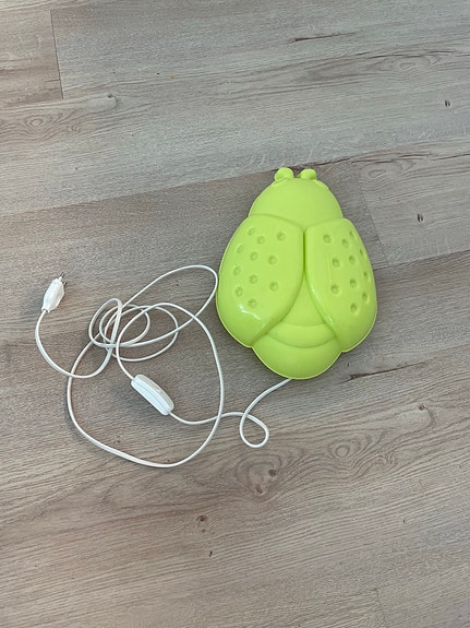 Ikea lasten seinävalaisin