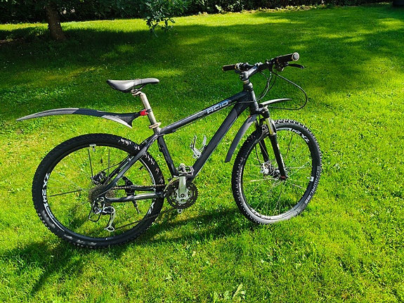 Cube 26" polkupyörä