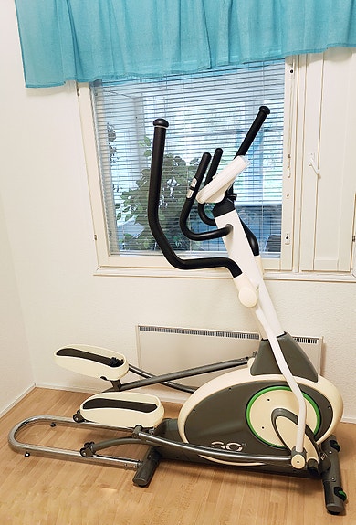 Tunturi GO 50 -crosstrainer – pitkä 48 cm askel