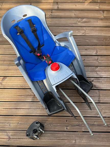 Myydään Hamax pyöränistuin