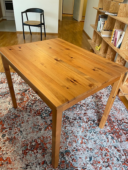 IKEA ruokapöytä mänty
