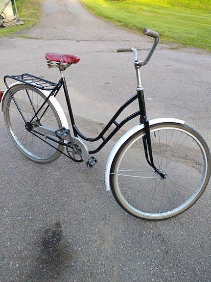 Mummopyörä 28"