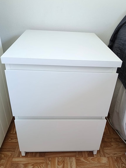 Ikea malm yöpöydät