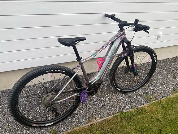 Liv Vall e+2 29” maastopyörä M-koko (164-175cm)