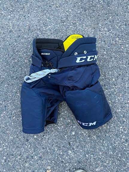 Ccm jääkiekko housut koko xl