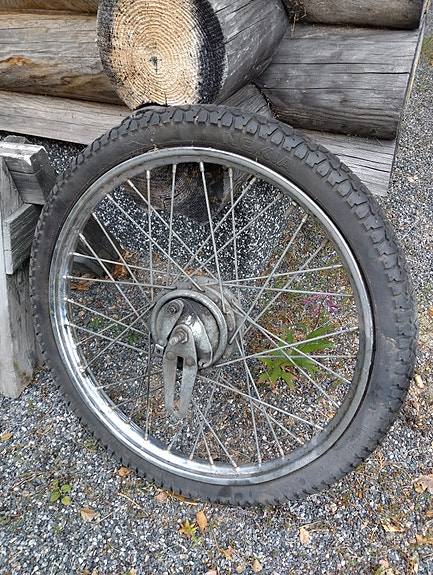 Suzuki S1 eturengas