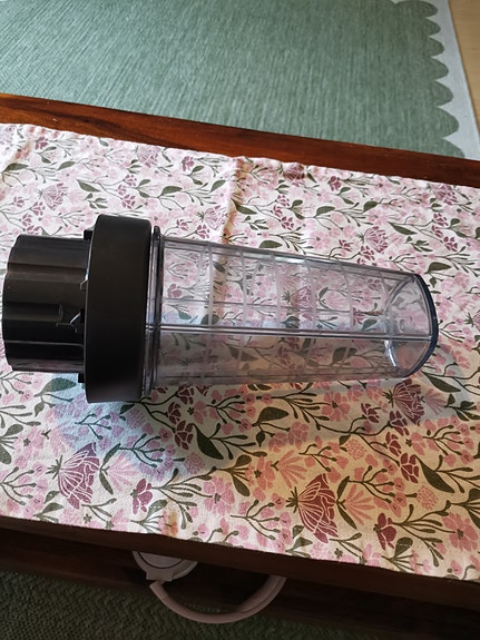 Philips ProBlend 6 -tehosekoitin (HR3553, 700 W) matkapullol
