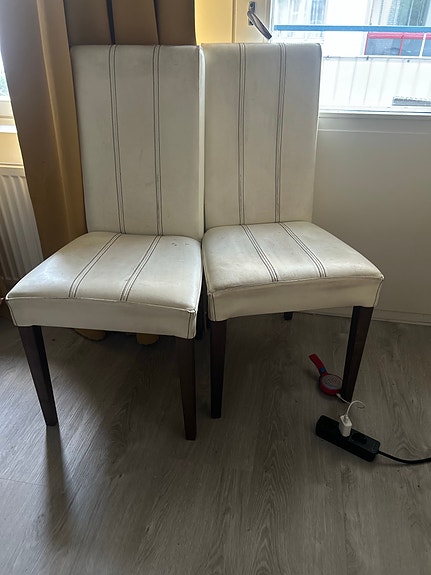 2kpl keittiön tuoleja