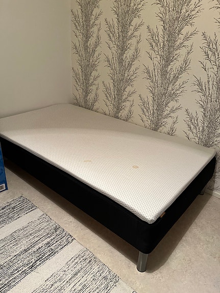 120 cm sänky petauspatjalla
