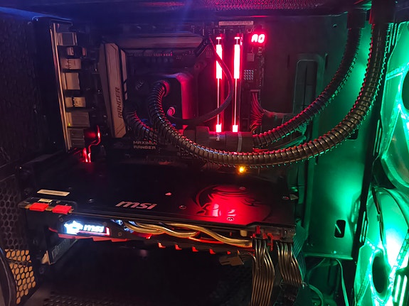 Asus pöytätietokone Intel i5-6600K ja GTX 1070