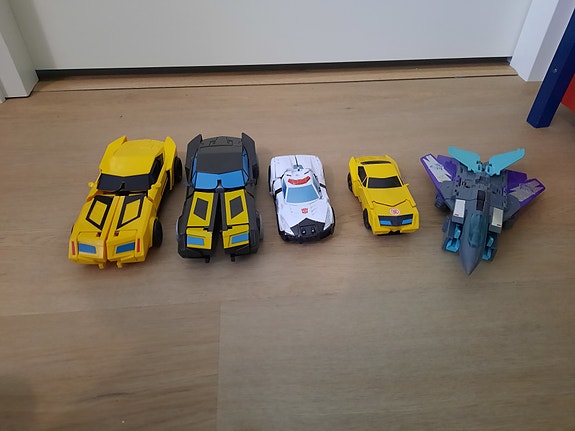 Transformers autot ja lentokone lelut