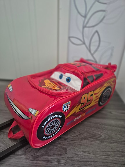 Lasten matkalaukku