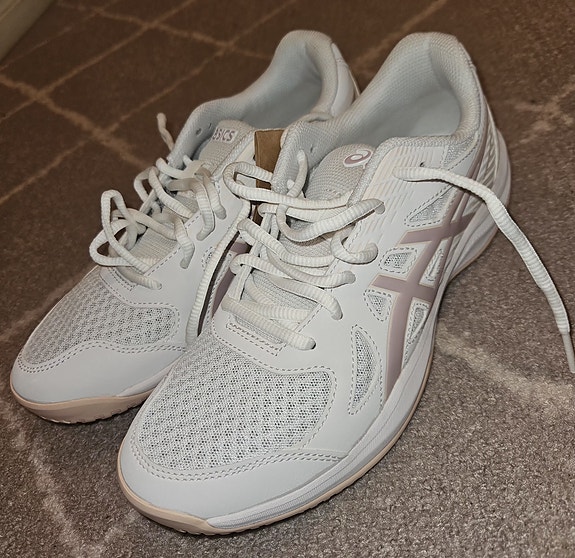 Asics Upcourt 6 sisäpelikengät 40