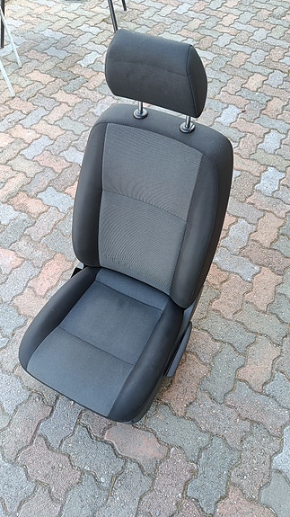 VW T6 Transporter / Caravelle / Multivan kuljettajan penkki.