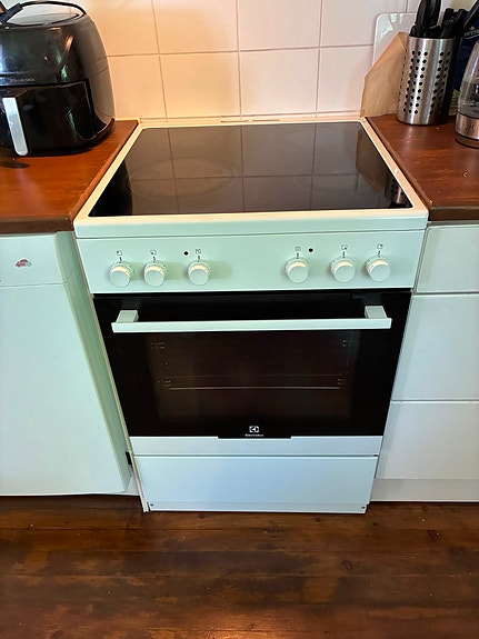 Electrolux keraaminen liesi 60cm