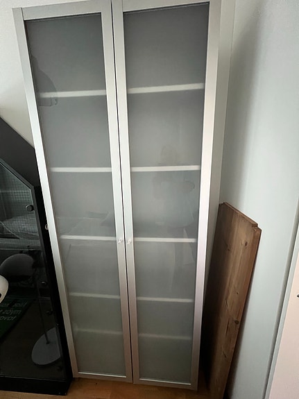 IKEA Billy kaappi lasiovilla