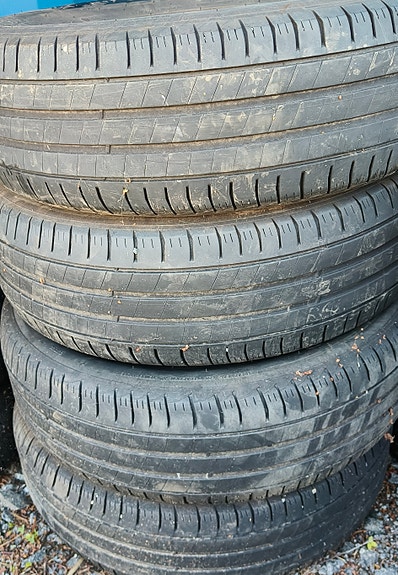 Kesärenkaat 215/65R16