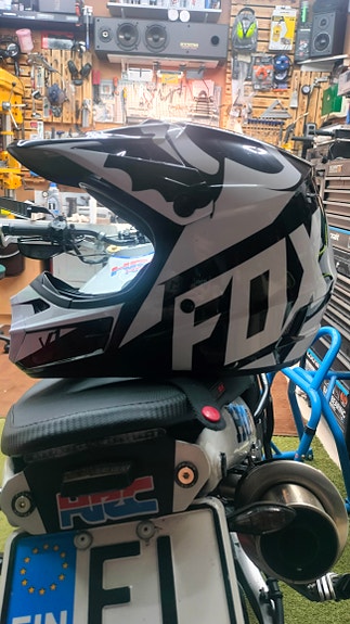 Fox crossikypärä fox v1 ece r22-05 koko 53-54 xs