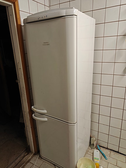 Jääkaappi pakastin