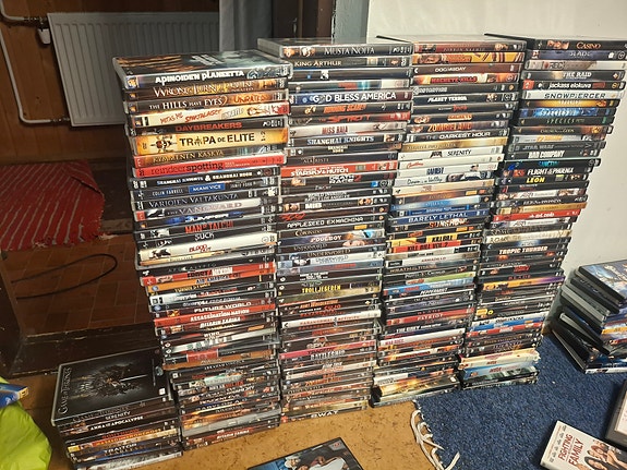 l dvd leffoja toiminta ja komedia 390kpl