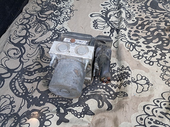 Audi A4 Abs Pumppu