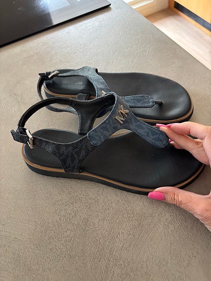 Michael Kors sandaalit