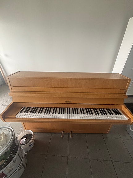 Hellas piano