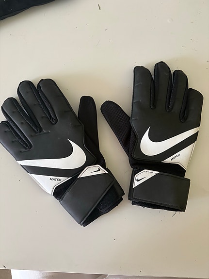 Nike maalivahdin hanskat