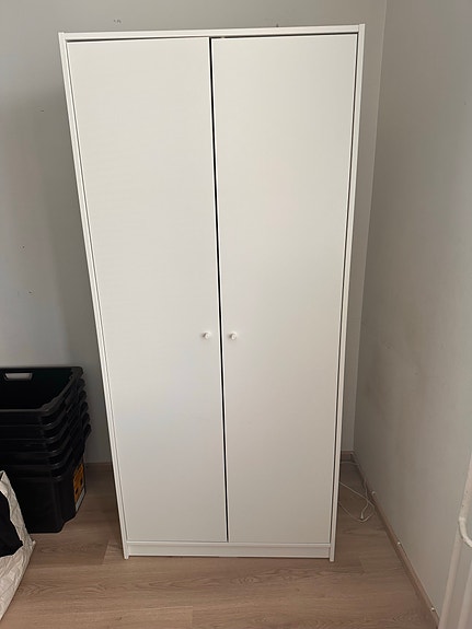 Vaatekaappi ikea kleppstad