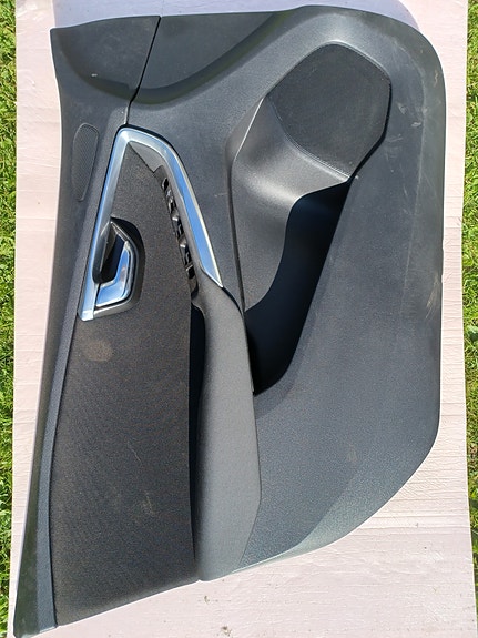 Product image 1 of 2