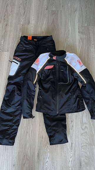 Product image 1 of 10