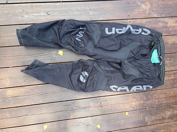 Product image 1 of 2