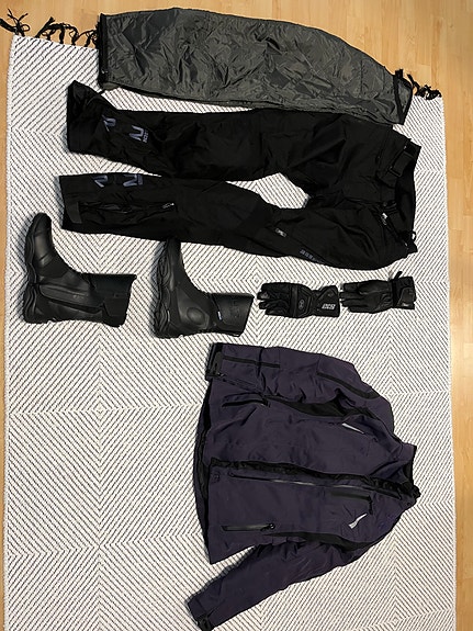 Product image 1 of 8