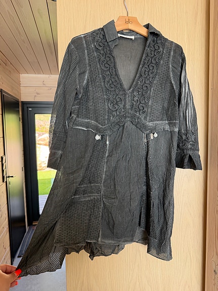 Product image 1 of 8