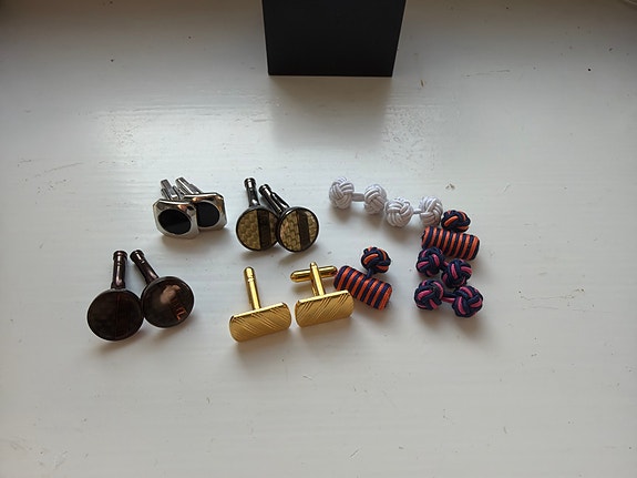Product image 1 of 6