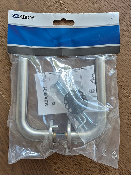Product image 1 of 2