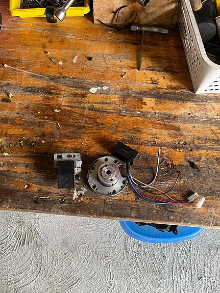 Product image 1 of 4