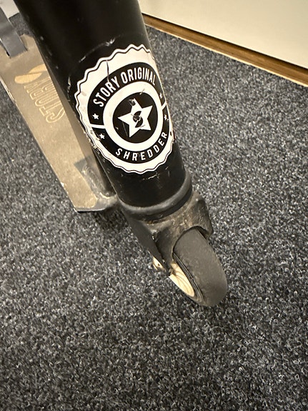 Product image 2 of 9
