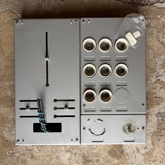 Product image 1 of 7
