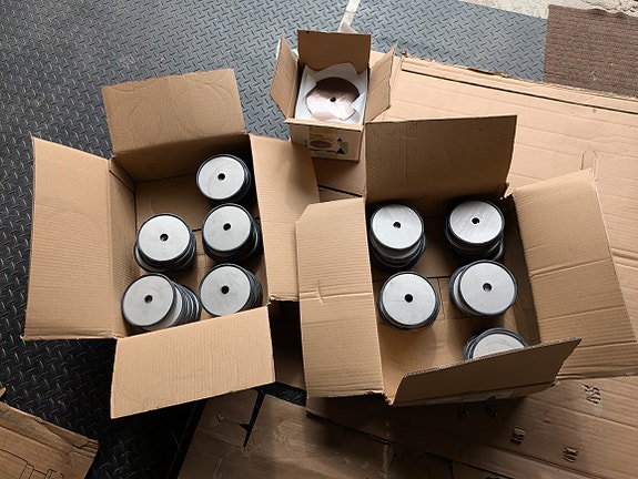 Product image 1 of 4