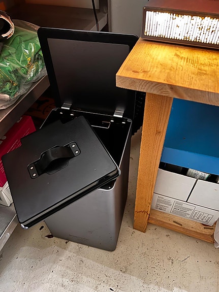 Product image 8 of 9