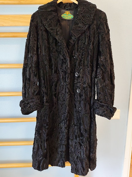 Product image 1 of 9
