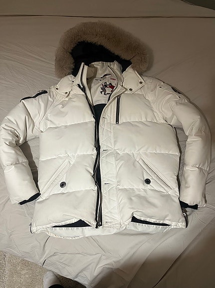 Product image 1 of 8