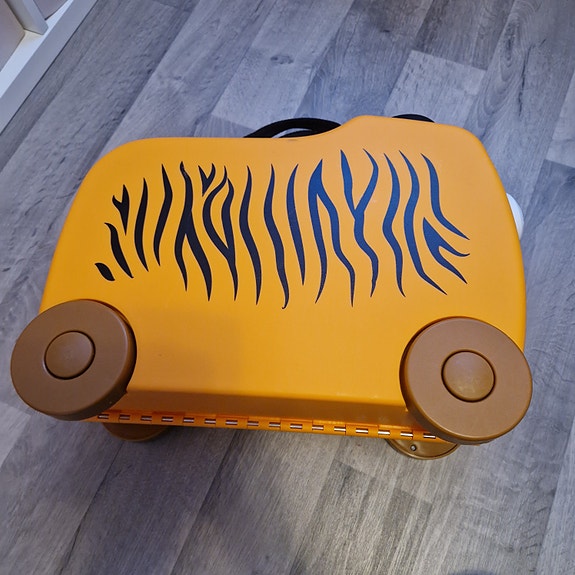 Product image 2 of 9