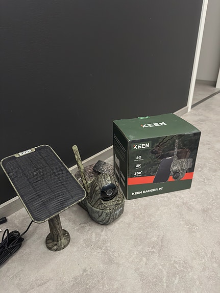 Product image 1 of 3