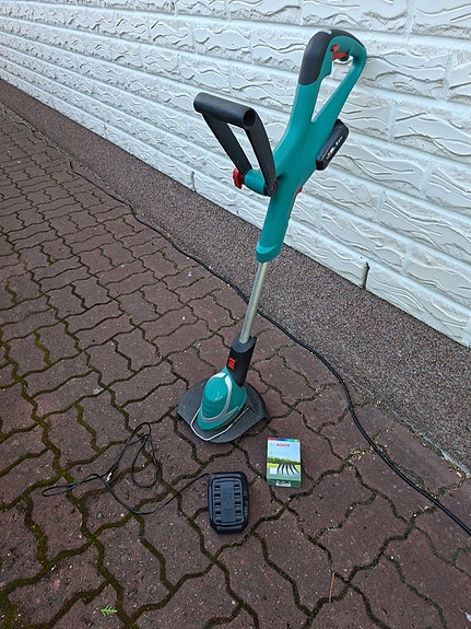 Product image 1 of 3