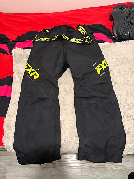 Product image 1 of 4