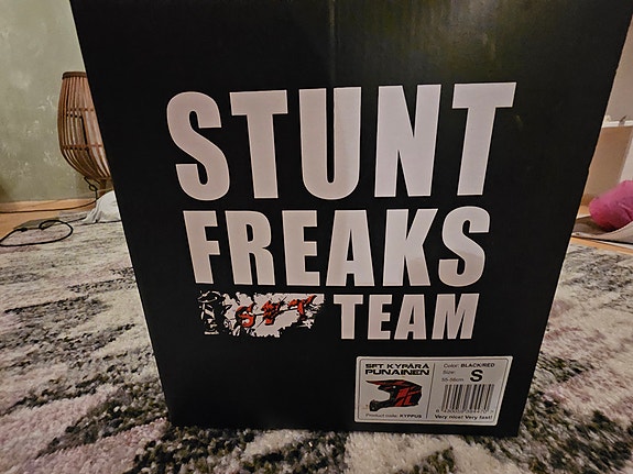 Product image 1 of 4